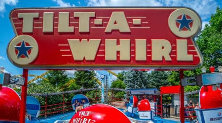 Tilt-a-whirl ride at Hersheypark