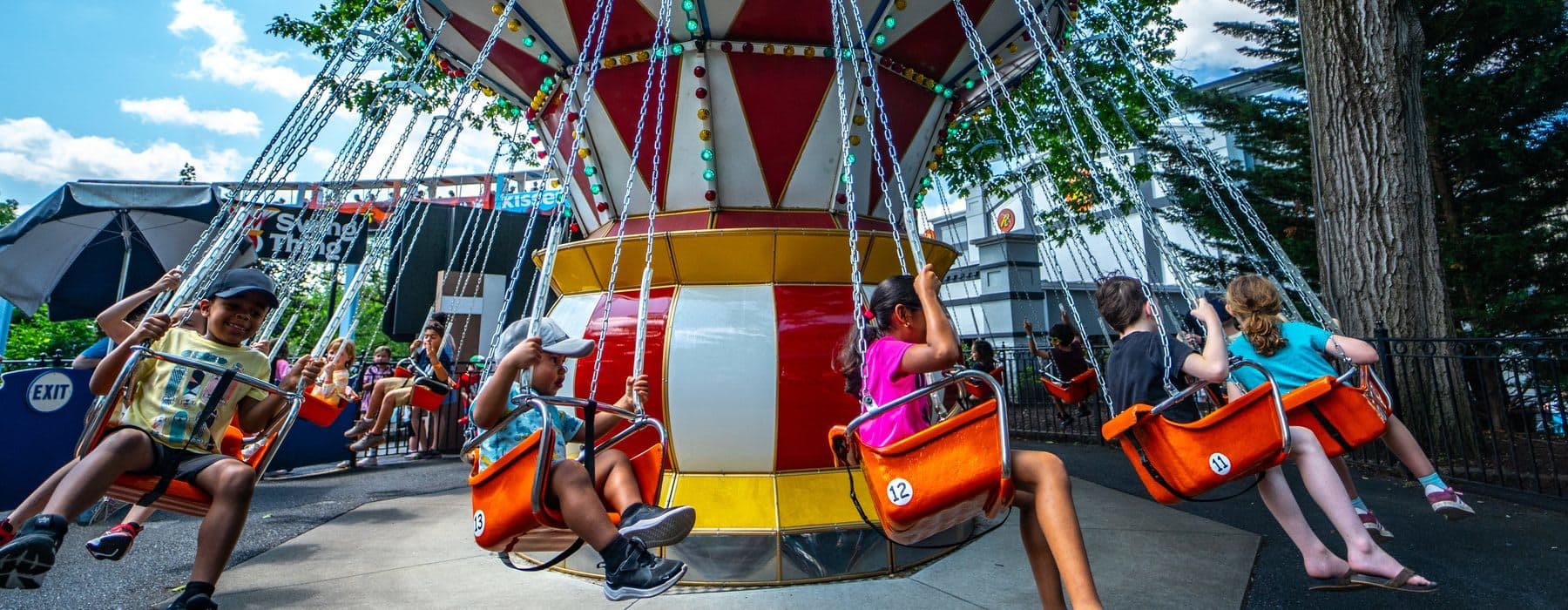 Swing Thing ride at Hersheypark