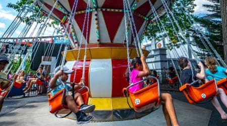 Swing Thing ride at Hersheypark