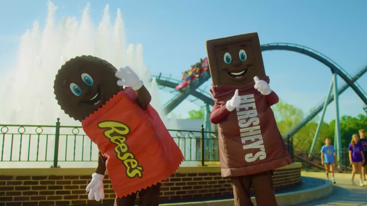 Hershey Characters At Hersheypark